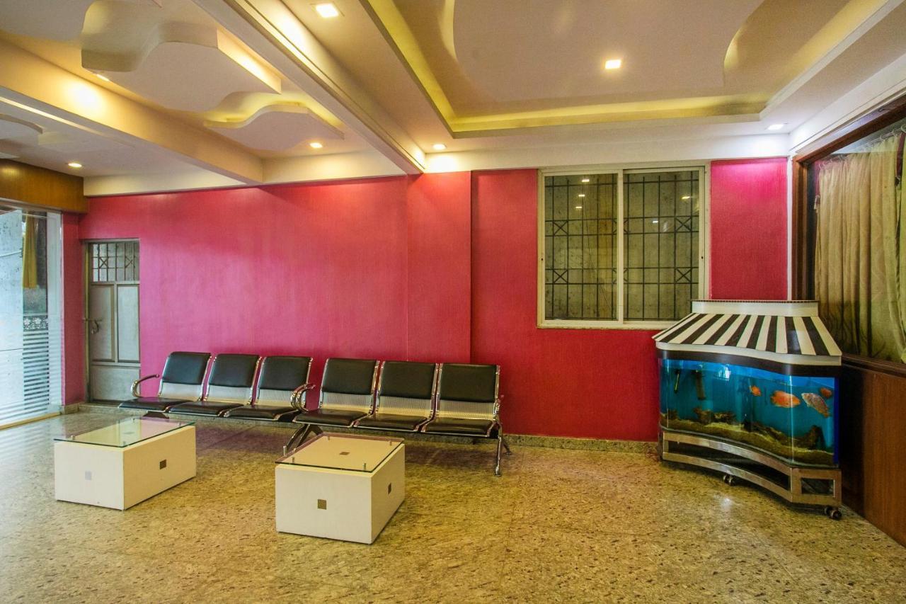 Oyo 25121 Bns Lodge Bengalúr Exteriér fotografie